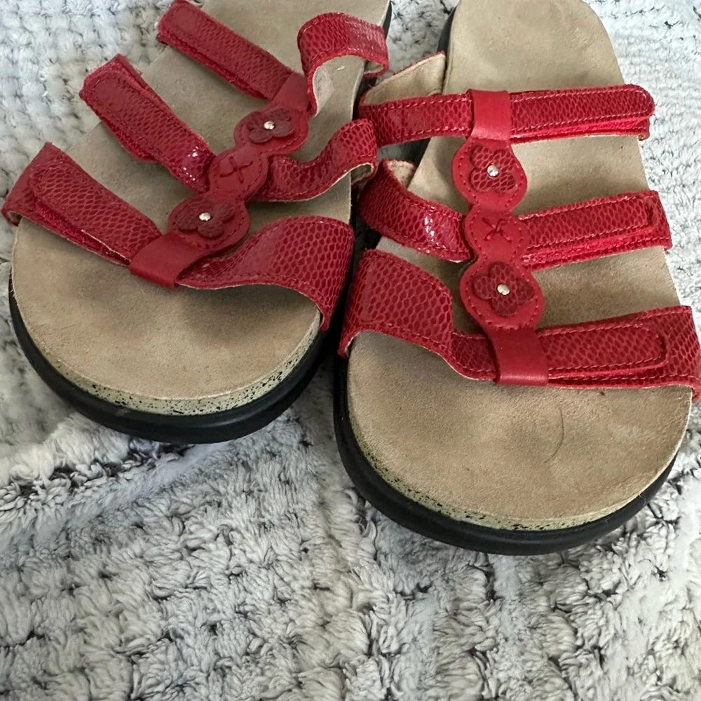 SAS Red Women's Sandals - Picture 4 of 4